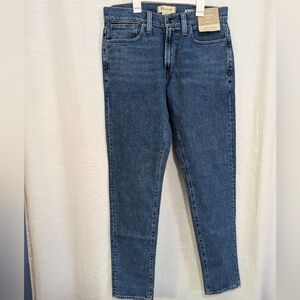 Madewell Athletic Slim women's NWT jeans 33x34"
